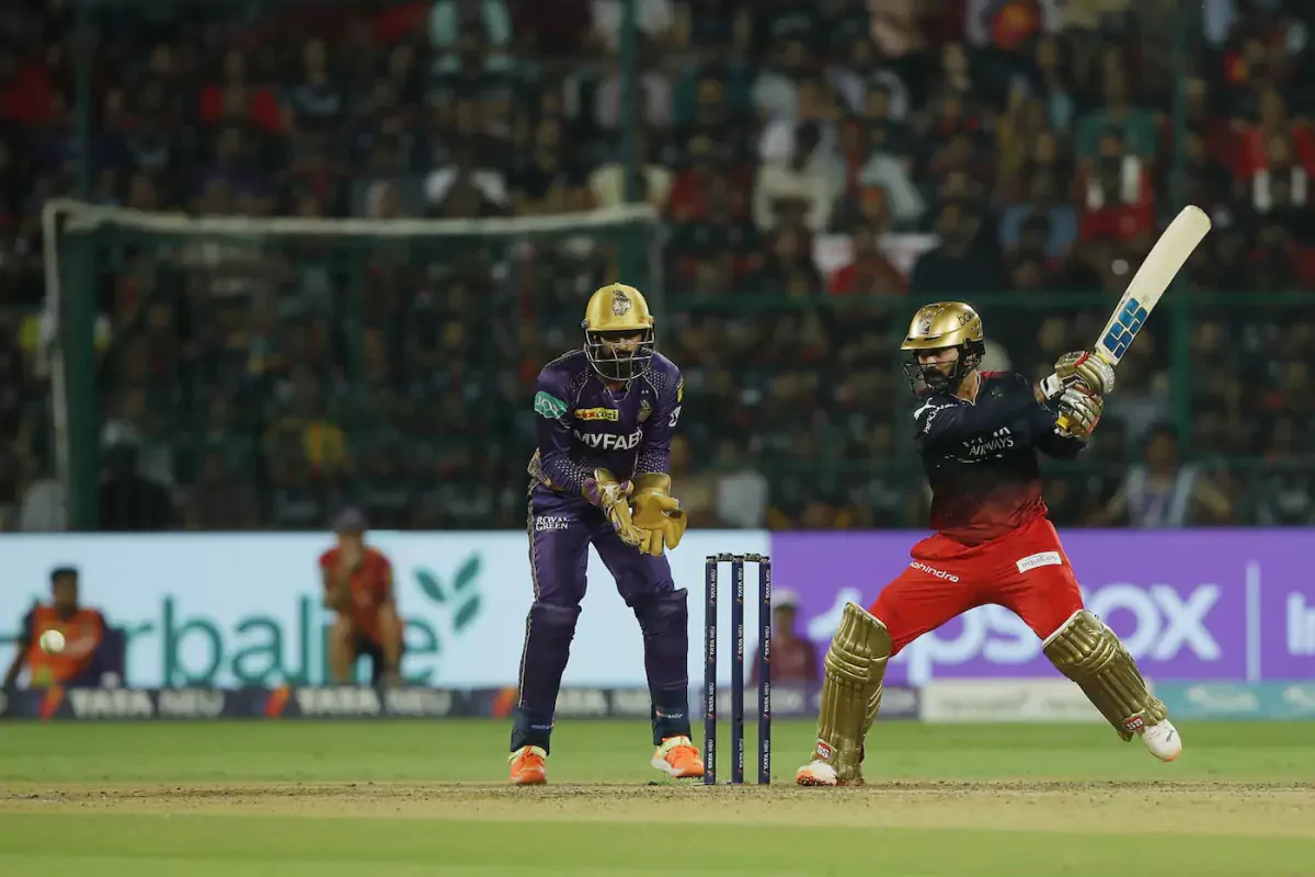 KKR Vs RCB :- Suyash and Varun disrupt RCB chase once more