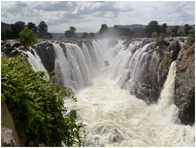 Stunning Waterfalls to Visit Around in India